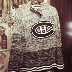 NEW WITH TAGS SIZE XL , CANADIANS MENS/WOMEN SWEATER